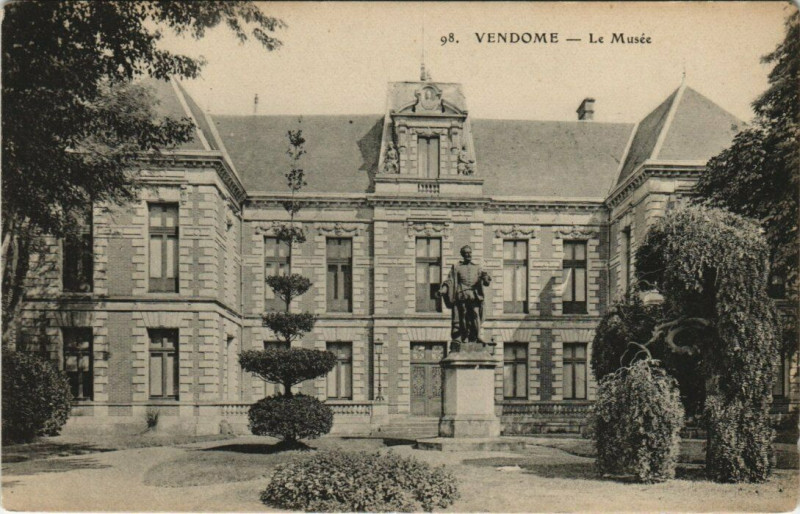 Carte postale ancienne Vendome - Le Musée à Vendôme