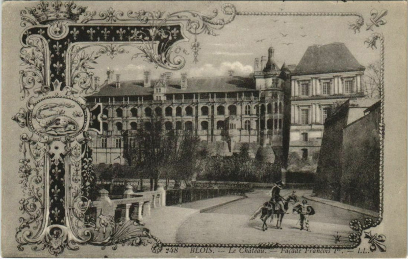Carte postale ancienne Blois-Le Chateau-Facade Francois Ier à Blois