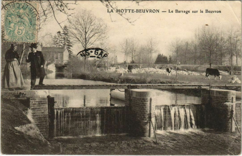 Carte postale ancienne La Motte Beuvron-Le Barrage sur le Beuvron