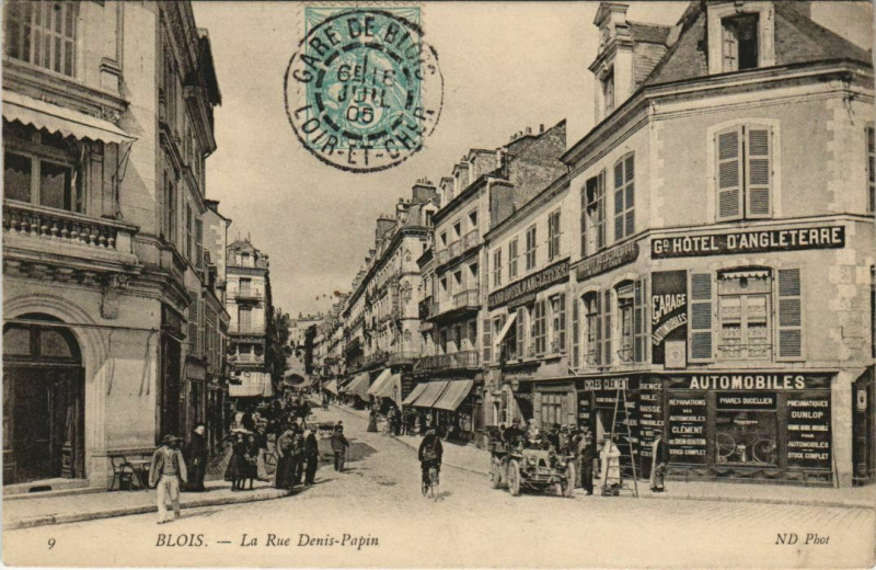 Carte postale ancienne Blois-La Rue Denis Papin à Blois