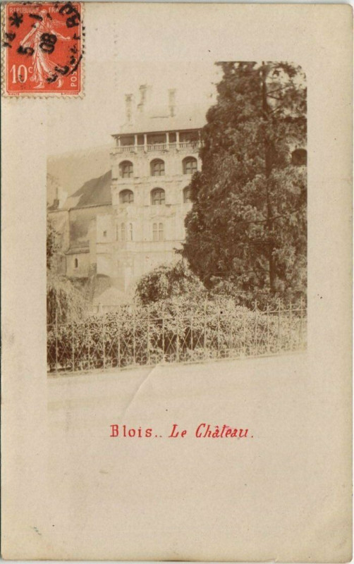 Carte postale ancienne Blois-Le Chateau carte photo à Blois