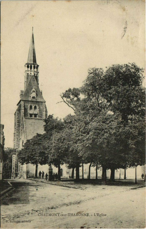 Carte postale ancienne Chaumont sur THARONne-L'Eglise à Chaumont-sur-Tharonne