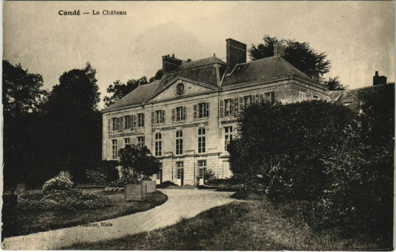 Carte postale ancienne Cande-Le Magasin vue prise au bord du Beuvron