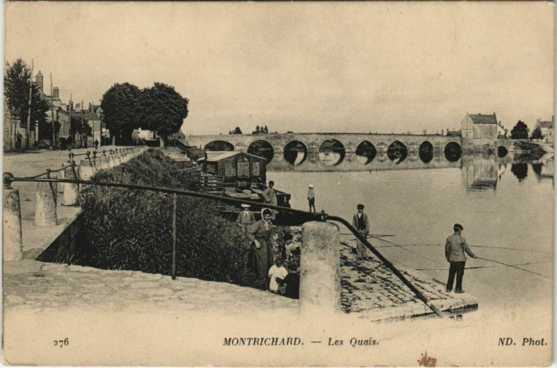 Carte postale ancienne Montrichard-Les Quais