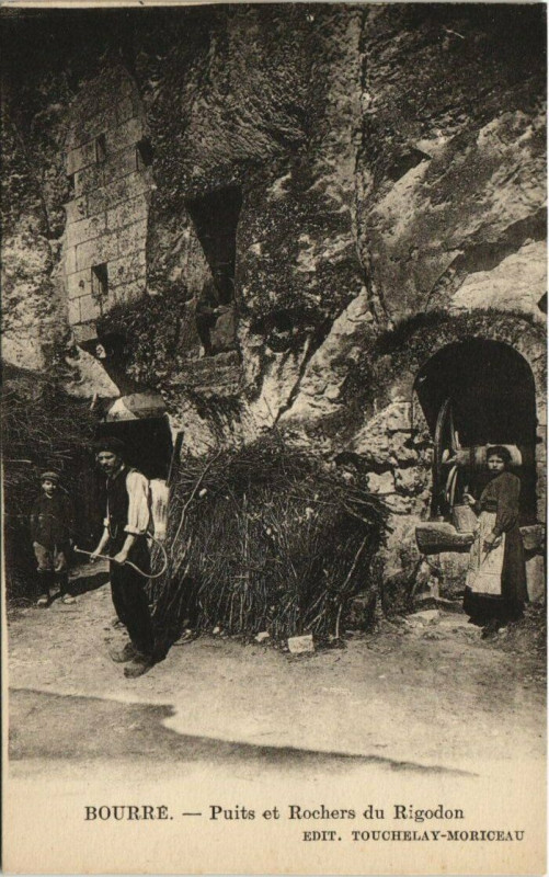 Carte postale ancienne Bourre-Puits et Rochers du Rigodon