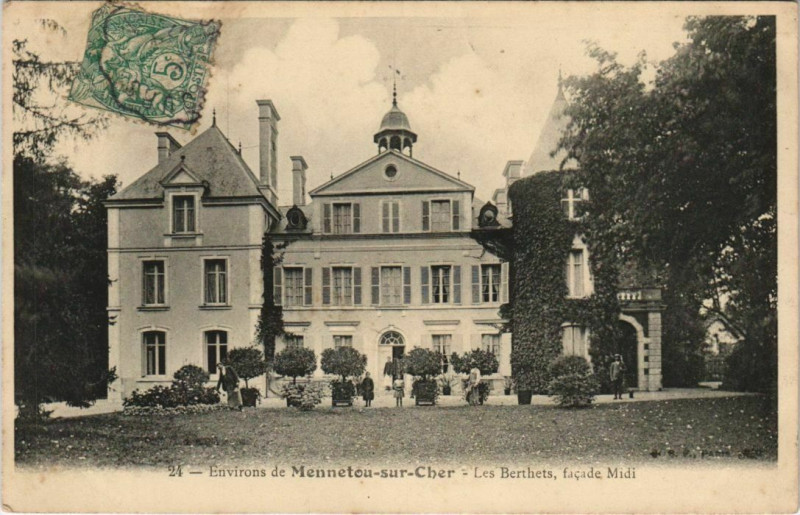Carte postale ancienne Mennetou-sur-Cher-Les Berthets-Facade Midi à Mennetou-sur-Cher