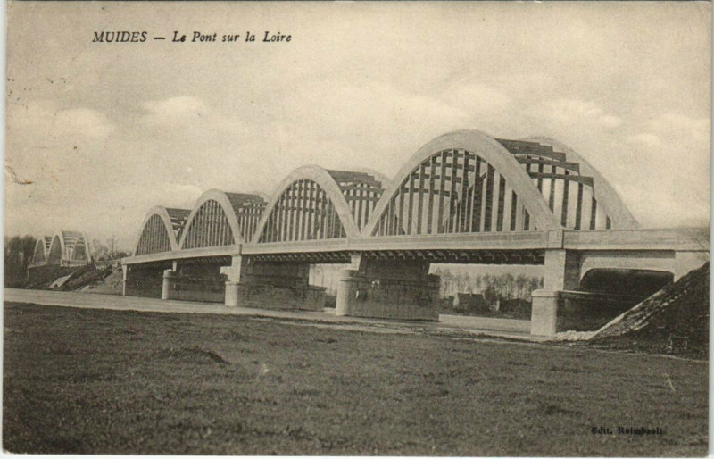Carte postale ancienne Muides - Le Pont sur de Loire