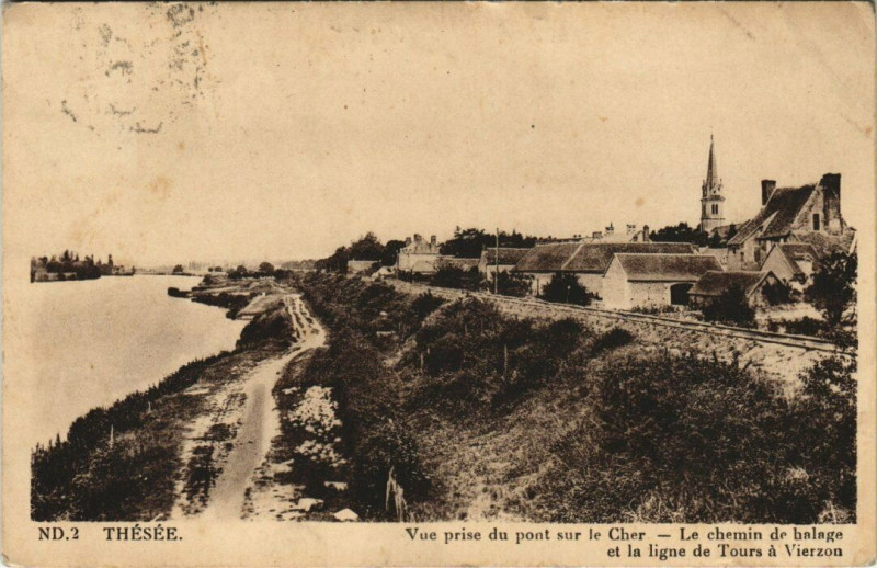Carte postale ancienne Thesee - Vue prise du Pont sur le Cher à Thésée