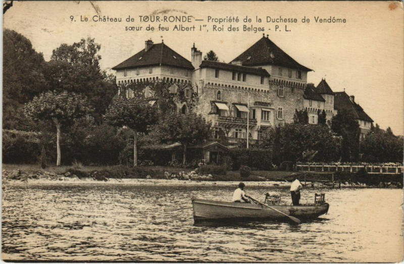 Carte postale ancienne Le Chateau de Tour Ronde - Prpriete de la Duchesse de Vendome à Vendôme