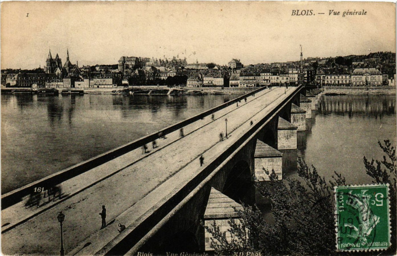 Carte postale ancienne Blois - Vue générale à Blois