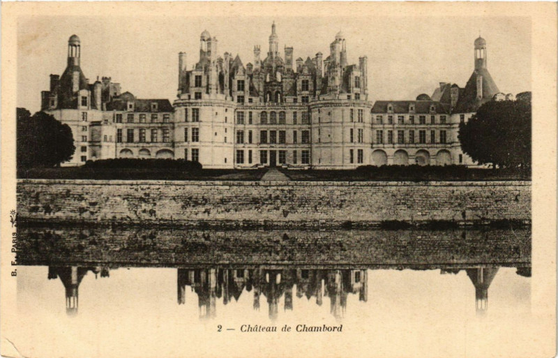 Carte postale ancienne Chateau de Chambord à Chambord