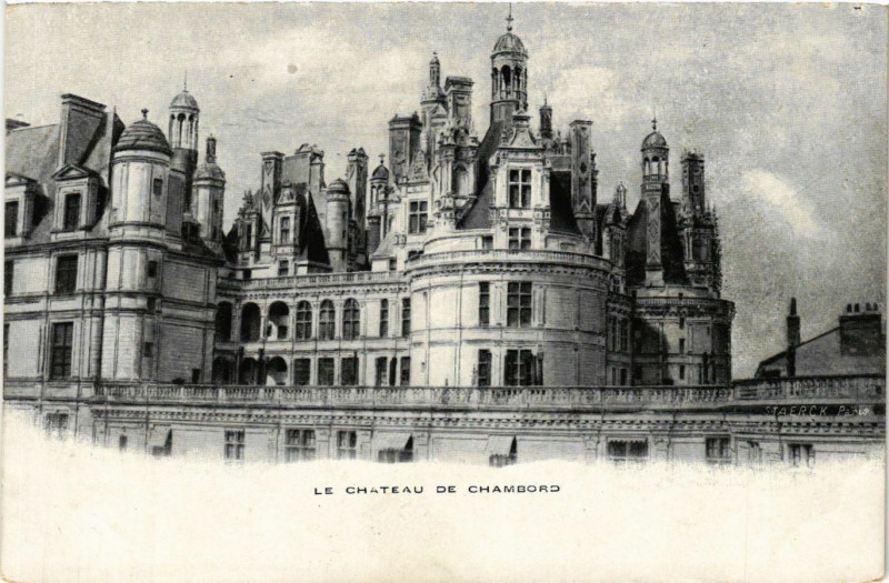 Carte postale ancienne Le Chateau de Chambord à Chambord