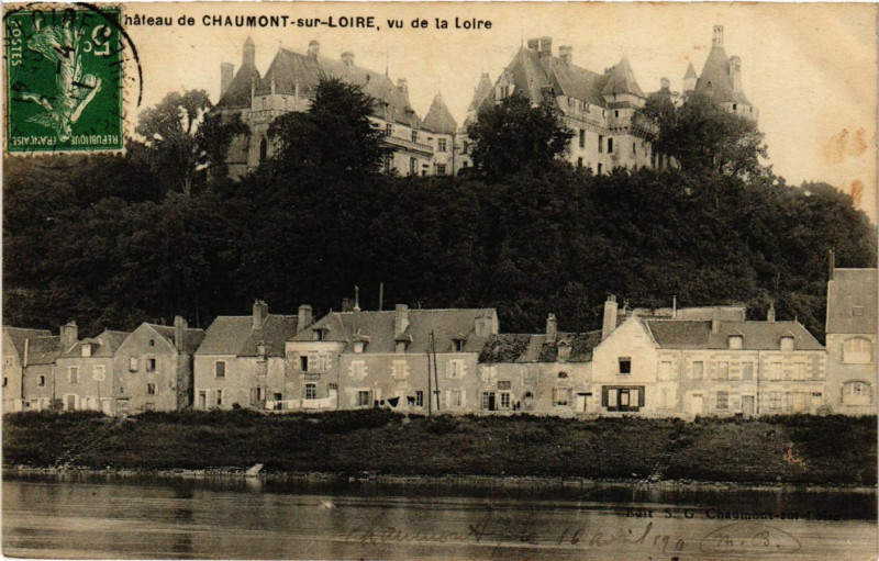 Carte postale ancienne Chateau de Chaumont-sur-Loire vue de la Loire à Chaumont-sur-Loire