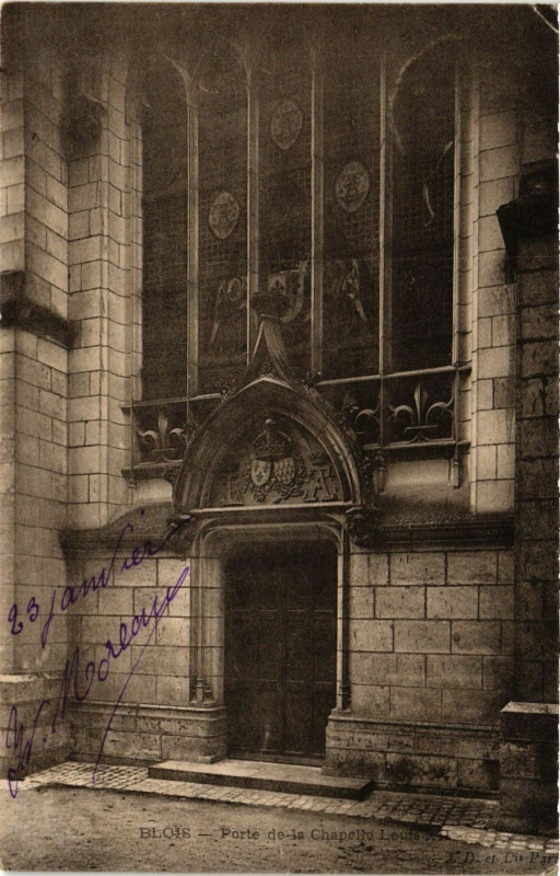 Carte postale ancienne Blois - Porte de la Chapelle Louis Xii à Blois