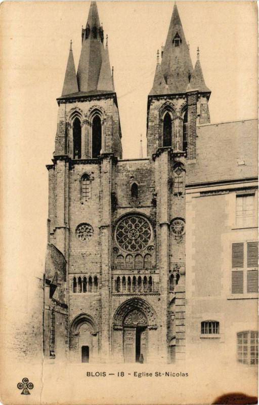 Carte postale ancienne Blois - Eglise St-Nicolas à Blois