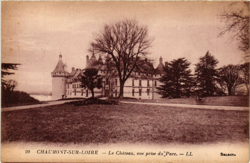 Carte postale ancienne Chaumont-sur-Loire - Le Chateau vue prise du Parc à Chaumont-sur-Loire