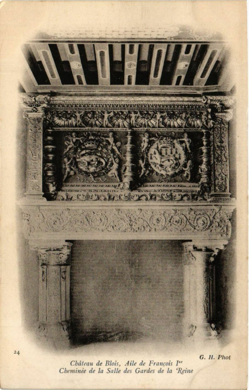 Carte postale ancienne Chateau de Blois Aile de Francois Ier Cheminée de la Salle des... à Blois