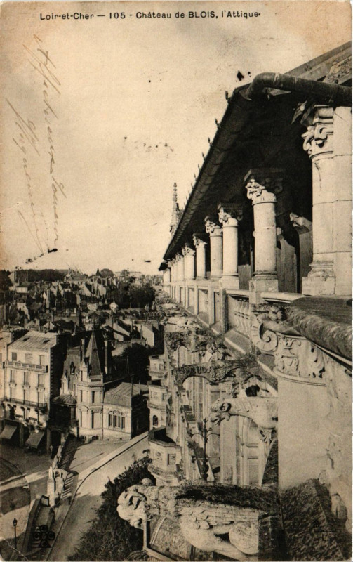 Carte postale ancienne Loir-et-Cher - Chateau de Blois.l'Attique à Blois