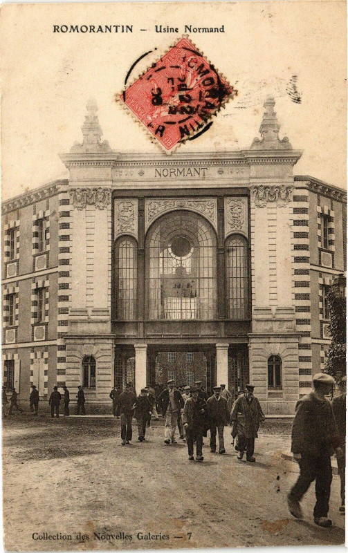 Carte postale ancienne Romorantin - Usine Normand