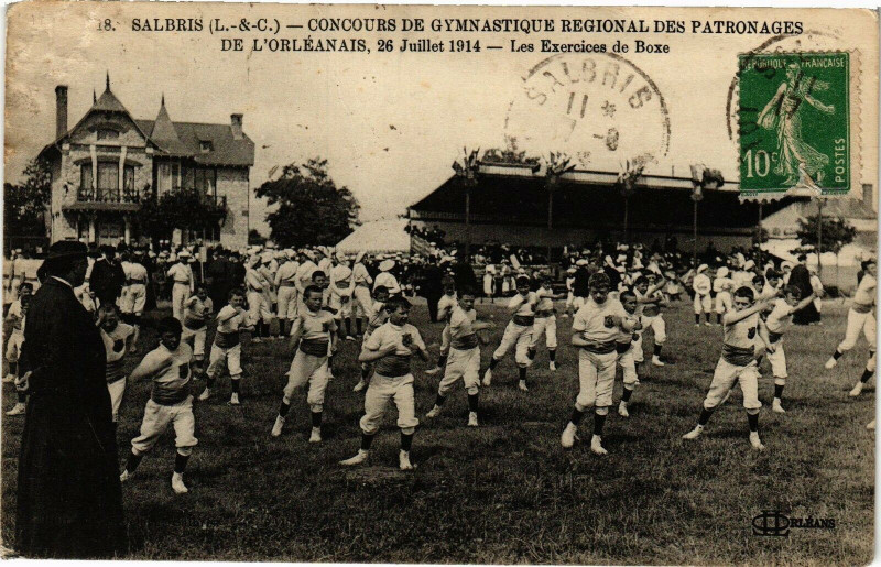 Carte postale ancienne Salbris (L.-&-C.) Concours de GYmnastique Regional des Patronages à Salbris