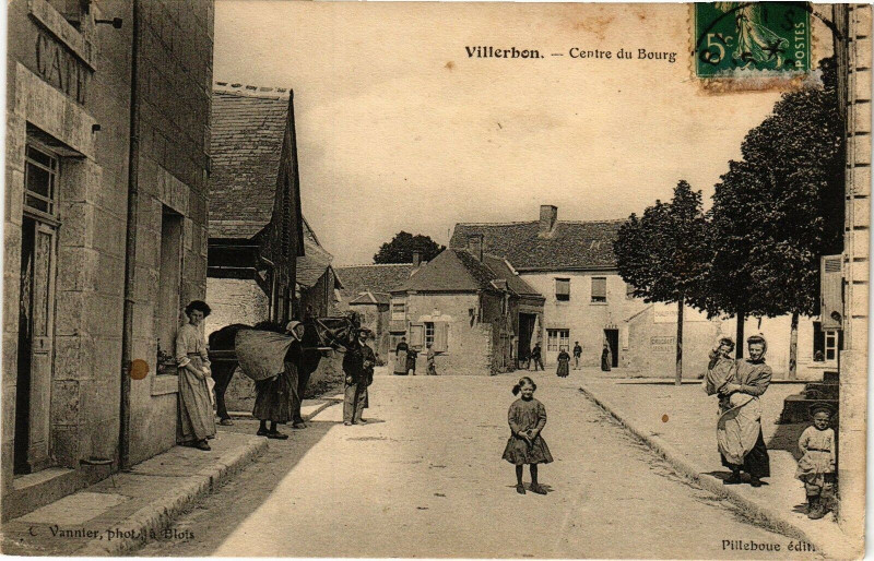 Carte postale ancienne Villerhon - Centre du Bourg