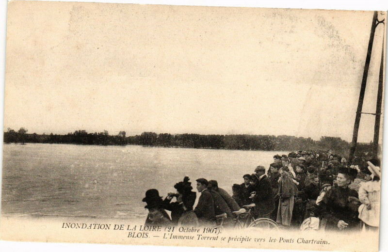 Carte postale ancienne Inondation de la Loire (21 Octobre 1907) - Blois - L'Immense... à Blois