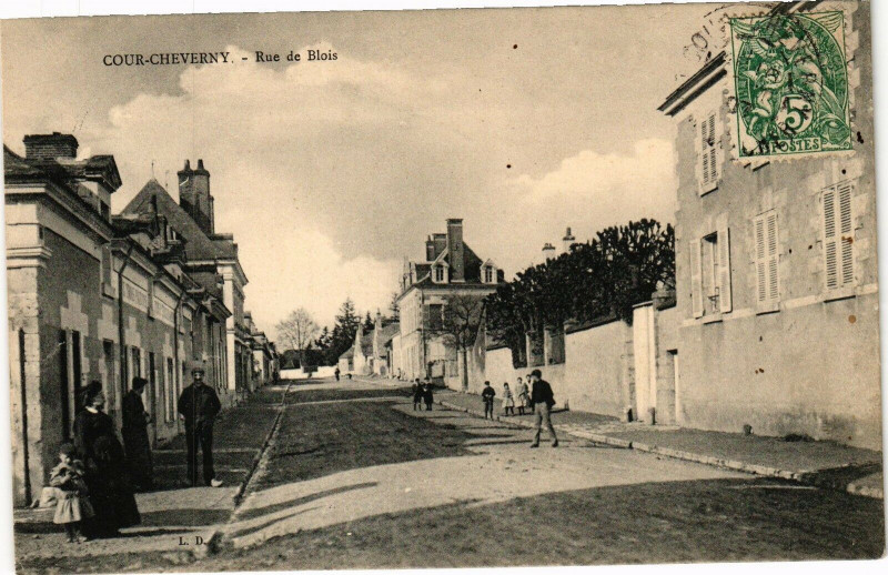 Carte postale ancienne Ceur-Cheverny - Rue de Blois à Blois