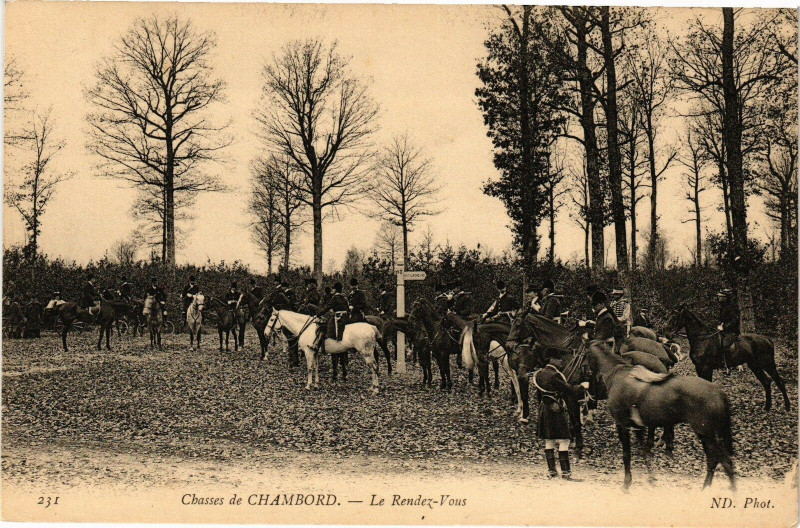 Carte postale ancienne Classes de Chambord - Le Rendez-Vous à Chambord