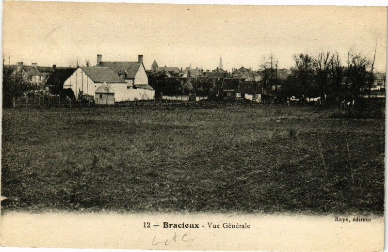 Carte postale ancienne Bracieux - Vue générale à Bracieux