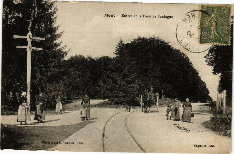 Carte postale ancienne Mont - Entrée de la Foret de Boulogne