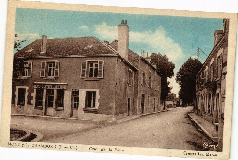 Carte postale ancienne Mont Pres Chambord (L.-et-Ch.) - Cafe de la Place à Chambord