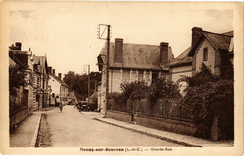 Carte postale ancienne Neung-sur-Beuvron (L.-et-C.) - Grande-Rue à Neung-sur-Beuvron