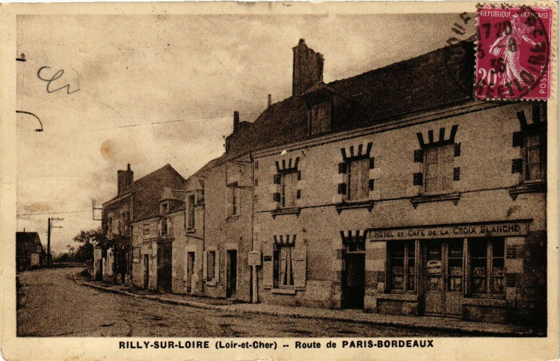 Carte postale ancienne Rilly-sur-Loire (Loir-et-Cher) - Route de Paris-Bordeaux à Rilly-sur-Loire