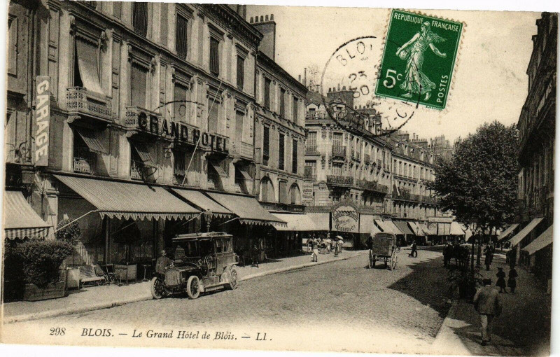 Carte postale ancienne Blois - Le Grand Hotel de Blois à Blois
