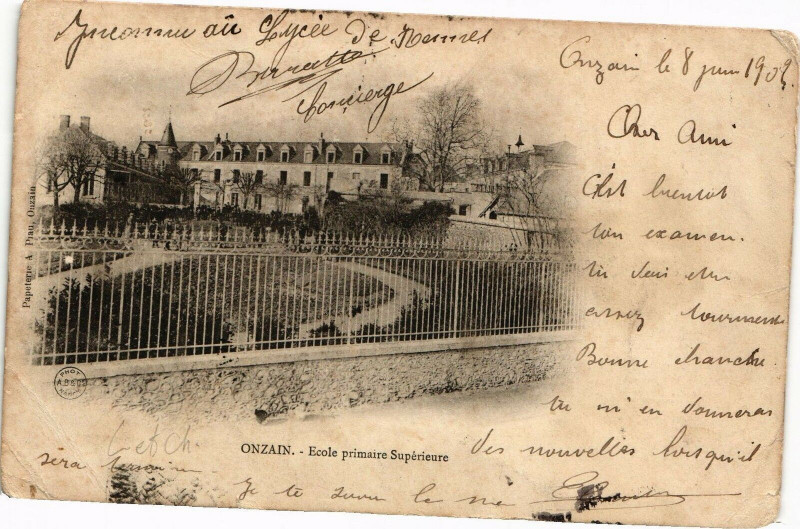 Carte postale ancienne Onzain - Ecole primaire Superieure