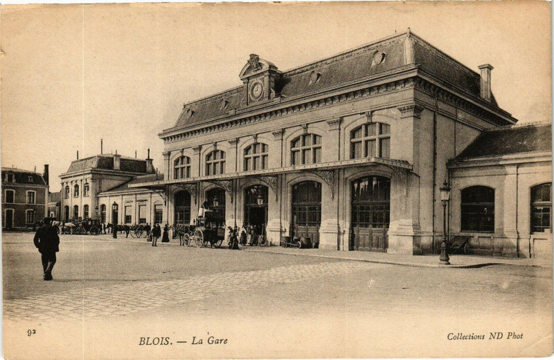 Carte postale ancienne Blois - La Gare à Blois