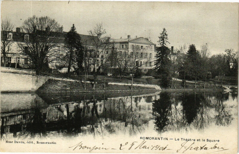 Carte postale ancienne Romorantin - Le Theatre et le Square