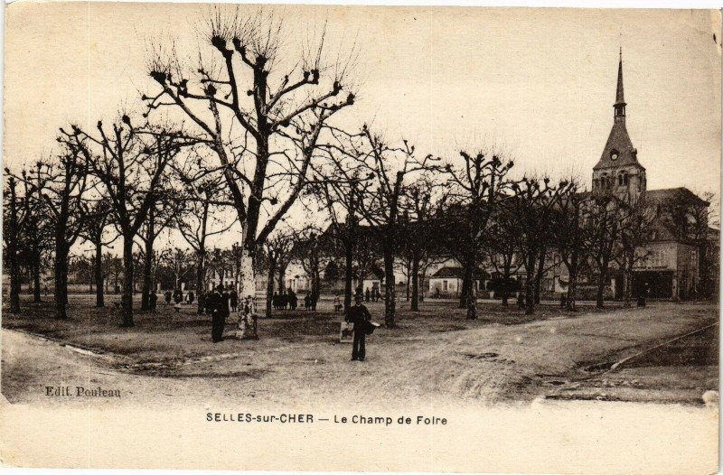 Carte postale ancienne Selles-sur-Cher - Le Camp de Foire à Selles-sur-Cher