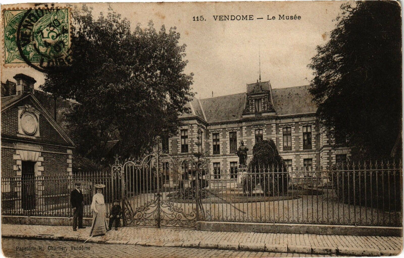 Carte postale ancienne Vendome-Le Musée à Vendôme