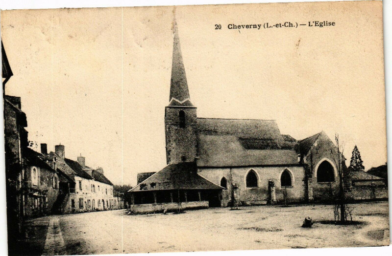 Carte postale ancienne Cheverny-L'Eglise à Cheverny