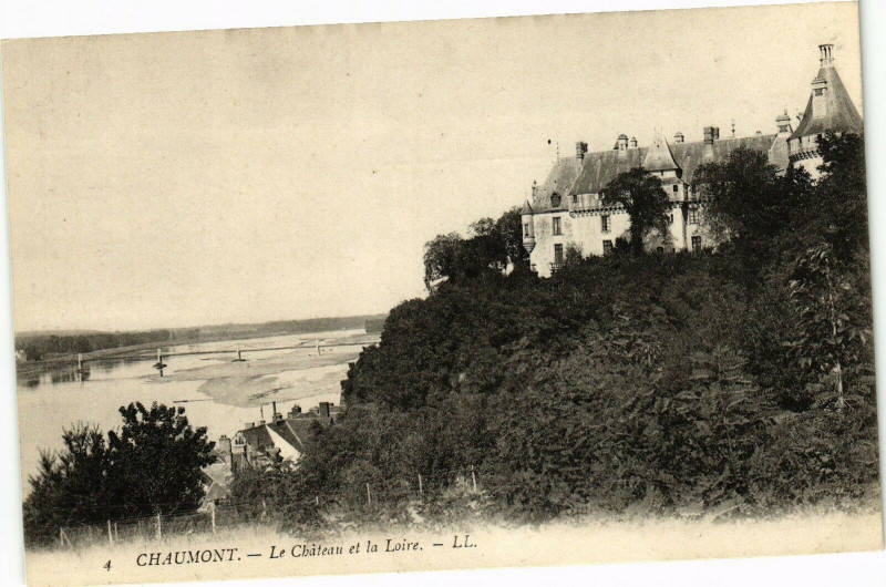 Carte postale ancienne Chaumont-Le Chateau et la Loire