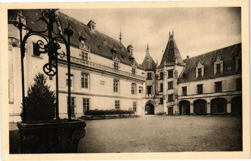 Carte postale ancienne Chateau de Chaumont-sur-Loire-La Cour à Chaumont-sur-Loire