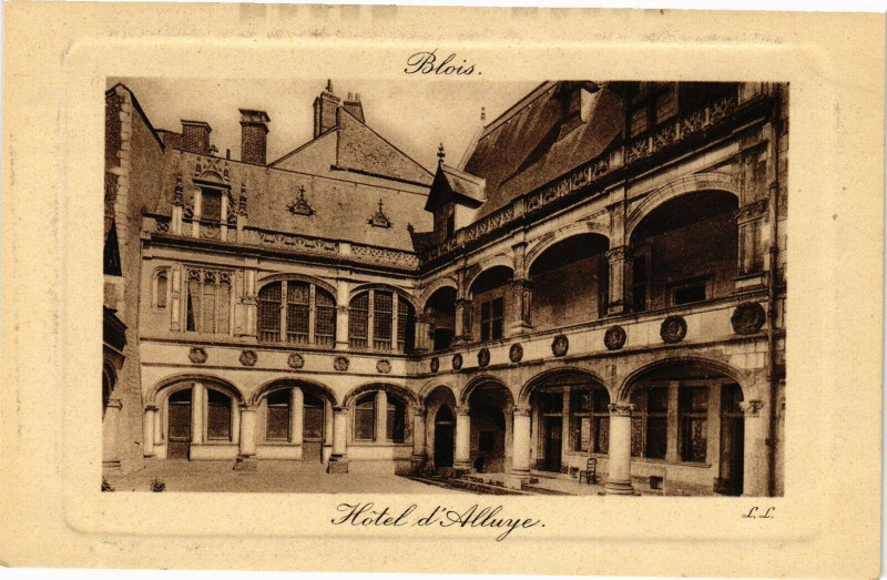 Carte postale ancienne Blois-Hotel d'Alluye à Blois