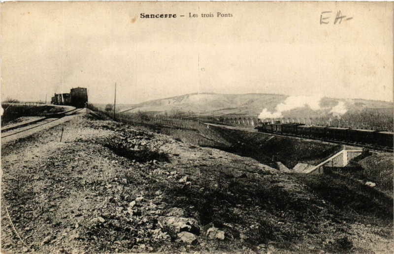 Carte postale ancienne Sancerre - Les Trois Ponts à Sancerre