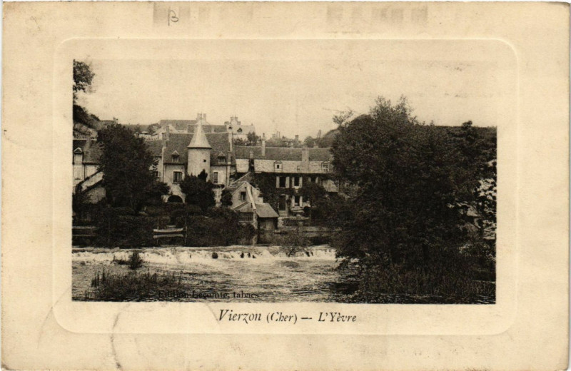 Carte postale ancienne Vierzon - L'Yevre à Vierzon
