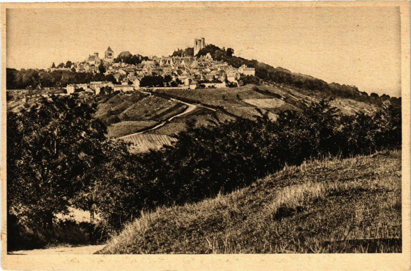 Carte postale ancienne Sancerre - Vue générale à Sancerre