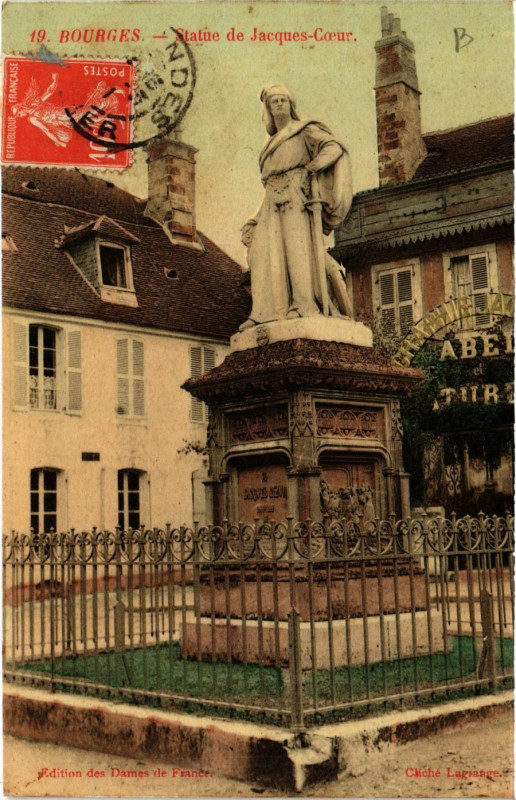 Carte postale ancienne Bourges - Statue de Jacques-Coeur à Bourges