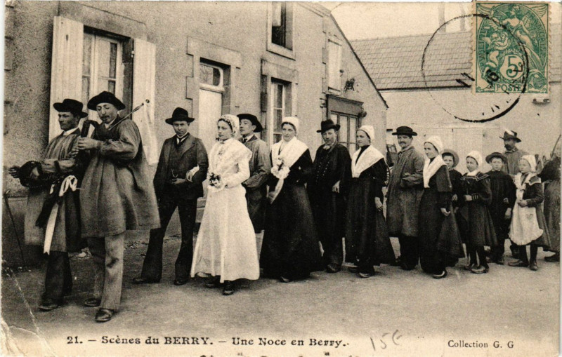 Carte postale ancienne Scenes du Berry - Une Noce en Berry - Folklore - Types