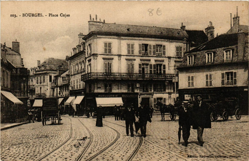 Carte postale ancienne Bourges - Place Cujas à Bourges