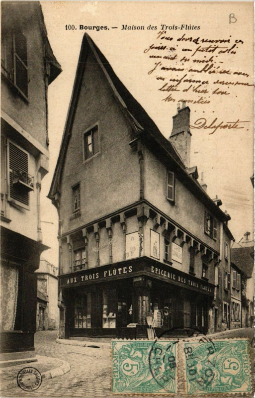 Carte postale ancienne Bourges - Maison des Trois-Flutes à Bourges
